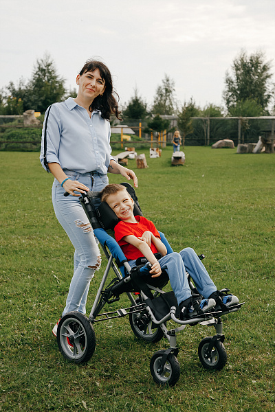 автомобильное кресло для ребенка с ДЦП